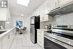 26 BLUE EAGLE TRAIL | Toronto Ontario | Slide Image Thirteen