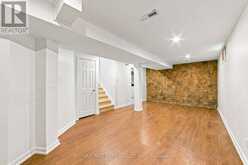 26 BLUE EAGLE TRAIL | Toronto Ontario | Slide Image Thirty-one