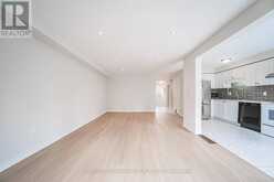59 BLOOMGATE CRESCENT | Richmond Hill Ontario | Slide Image Ten