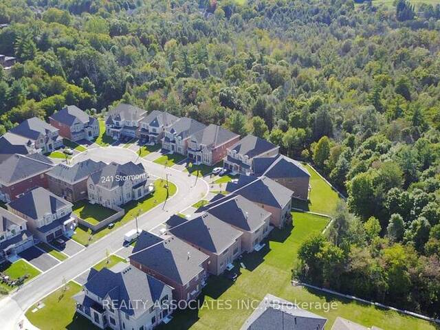 241 STORMONT TRAIL Vaughan Ontario, L4H 4P6 - 4 Bedrooms Home For Sale