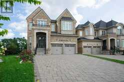 20 GRACEDALE DRIVE | Richmond Hill Ontario | Slide Image Three