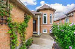45 SPRINGVIEW DRIVE | Brampton Ontario | Slide Image Four