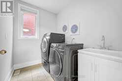 45 OLD ORCHARD CRESCENT | Richmond Hill Ontario | Slide Image Ten