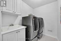 28 FREDERICK TAYLOR WAY | East Gwillimbury Ontario | Slide Image Thirty-six