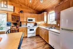10 CABIN CRESCENT | Wasaga Beach Ontario | Slide Image Twelve