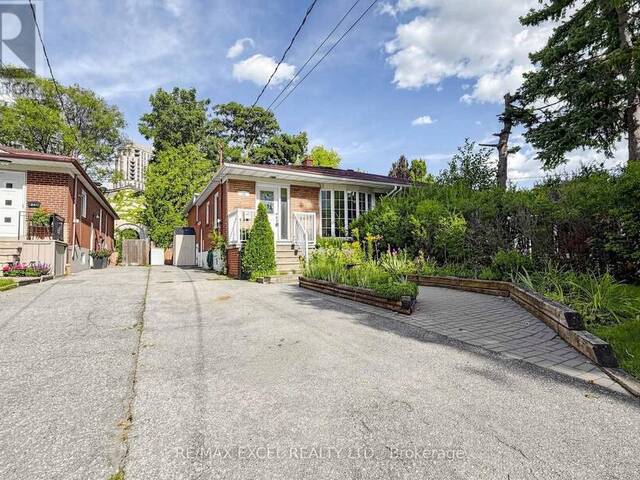 23 LINELLE STREET Toronto Ontario, M2N 2J4 - Property For Sale