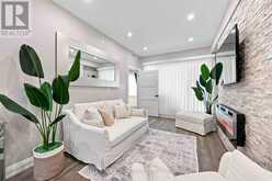 238 - 555 WILLIAM GRAHAM DRIVE | Aurora Ontario | Slide Image Four