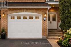 62 COLONIAL CRESCENT | Richmond Hill Ontario | Slide Image Eleven