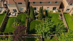 62 COLONIAL CRESCENT | Richmond Hill Ontario | Slide Image Two