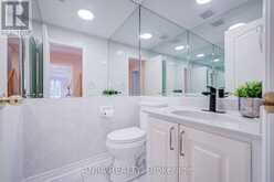 32 TURNBERRY CRESCENT | Markham Ontario | Slide Image Nineteen