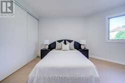 32 TURNBERRY CRESCENT | Markham Ontario | Slide Image Thirty