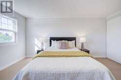 32 TURNBERRY CRESCENT | Markham Ontario | Slide Image Thirty-four