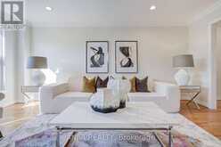 32 TURNBERRY CRESCENT | Markham Ontario | Slide Image Seven