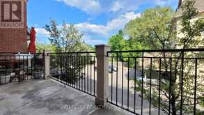 86 LAKESHORE ROAD W | Oakville Ontario | Slide Image Thirty-two