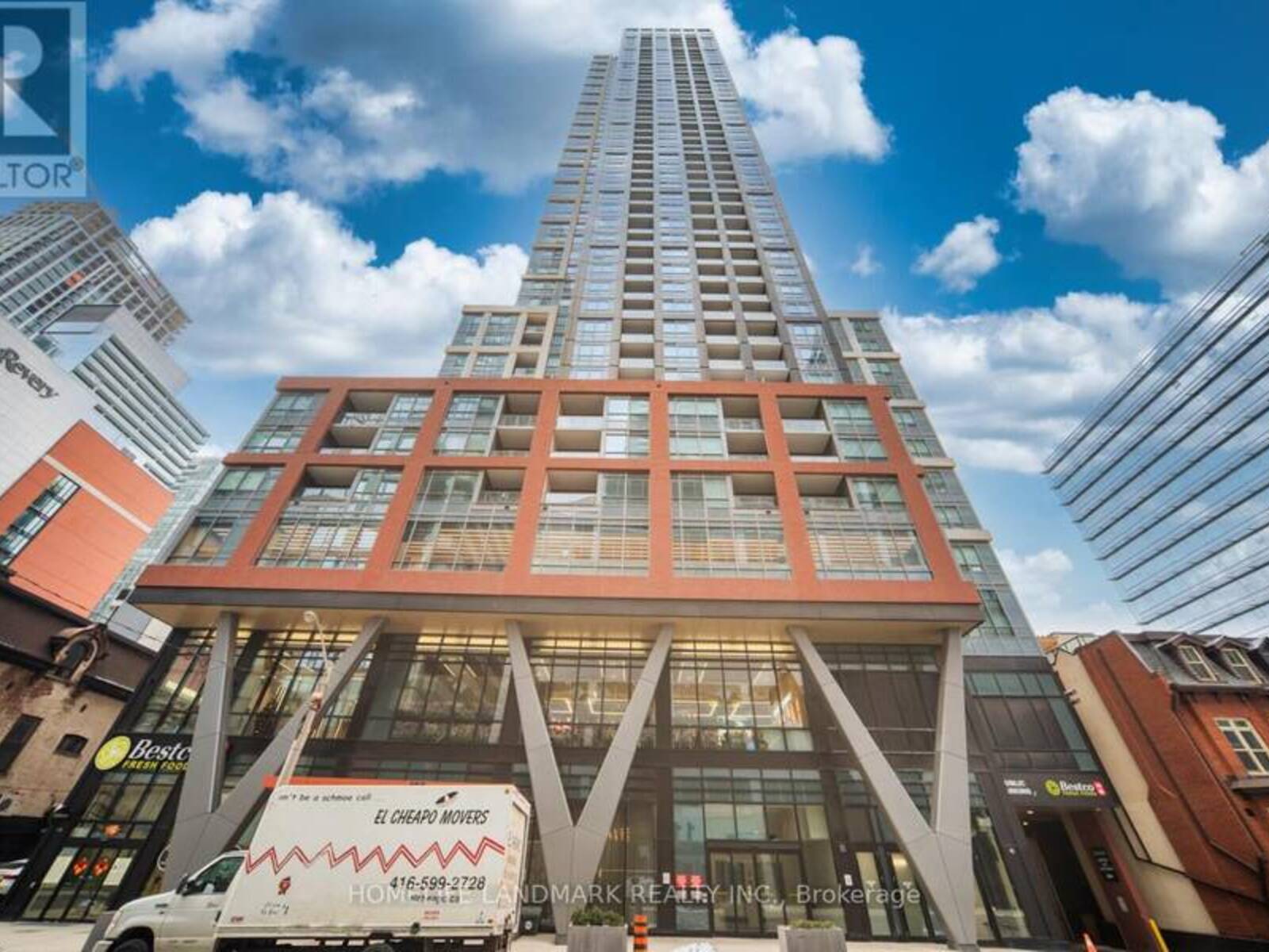 1703 - 108 PETER STREET, Toronto, Ontario M5V 0W2