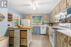 98 DON MOR DRIVE | Newmarket Ontario | Slide Image Seventeen