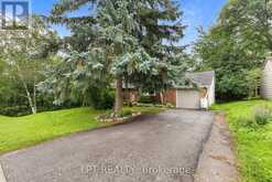 98 DON MOR DRIVE | Newmarket Ontario | Slide Image One