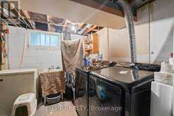 98 DON MOR DRIVE | Newmarket Ontario | Slide Image Thirty-two