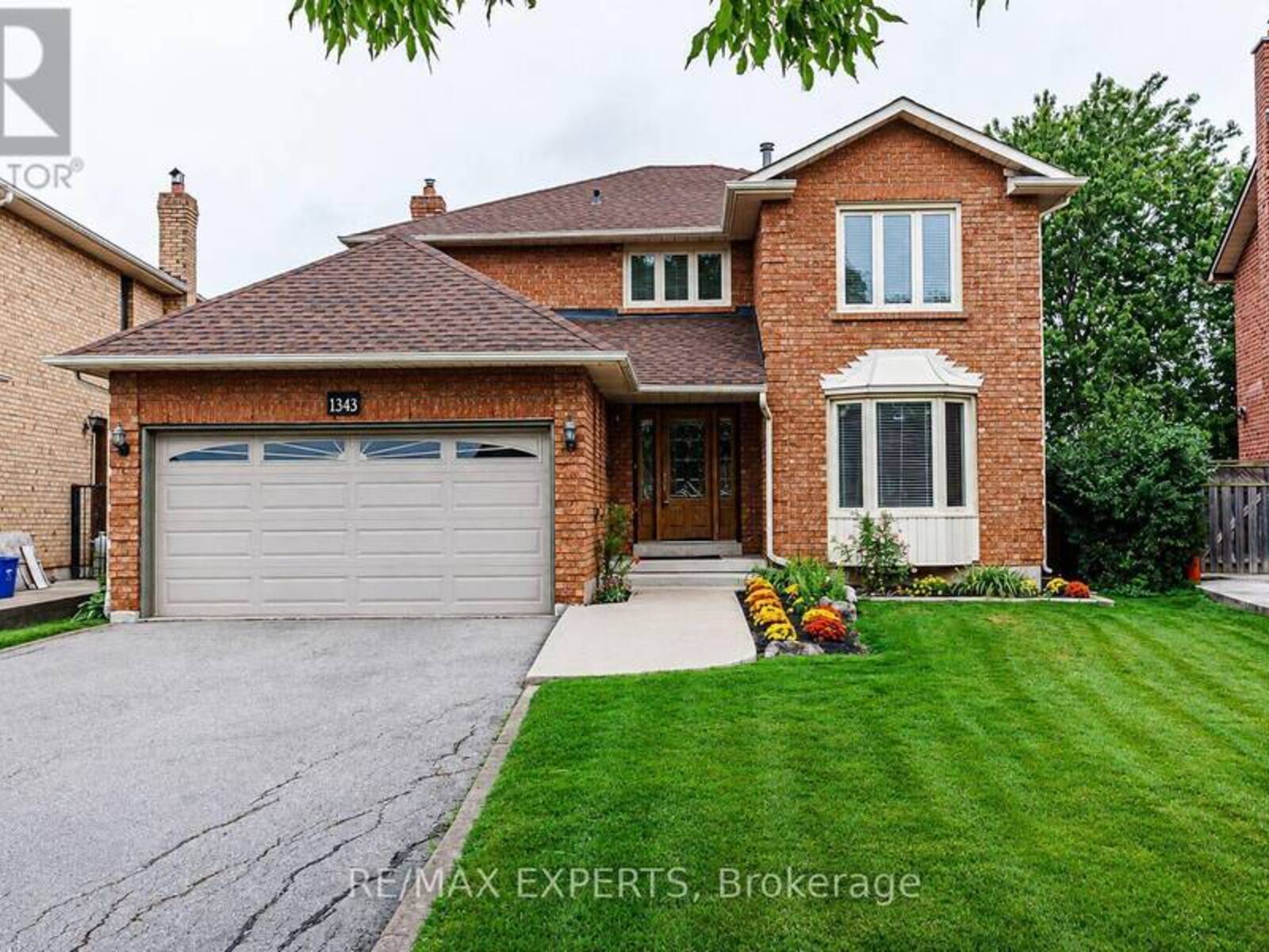 1343 GREENWOOD CRESCENT, Oakville, Ontario L6J 6V4