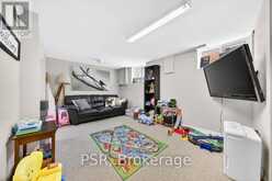 420 UPPER GAGE AVENUE | Hamilton Ontario | Slide Image Nineteen