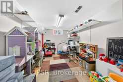 420 UPPER GAGE AVENUE | Hamilton Ontario | Slide Image Twenty-two