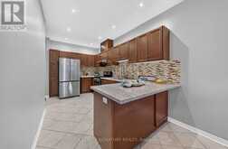 38 COLELUKE LANE | Markham Ontario | Slide Image Thirteen