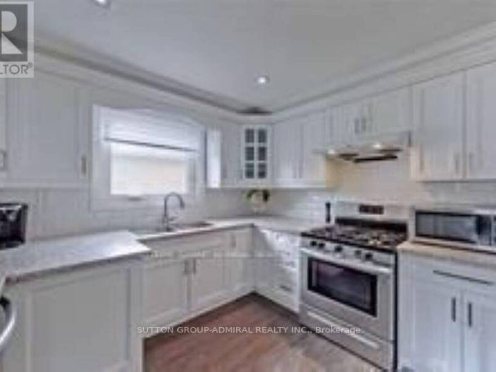 114 CARTIER CRESCENT, Richmond Hill, Ontario L4C 2N6
