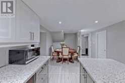 114 CARTIER CRESCENT | Richmond Hill Ontario | Slide Image Ten
