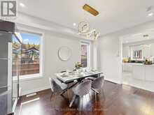 31 BOLSBY COURT | Aurora Ontario | Slide Image Eight