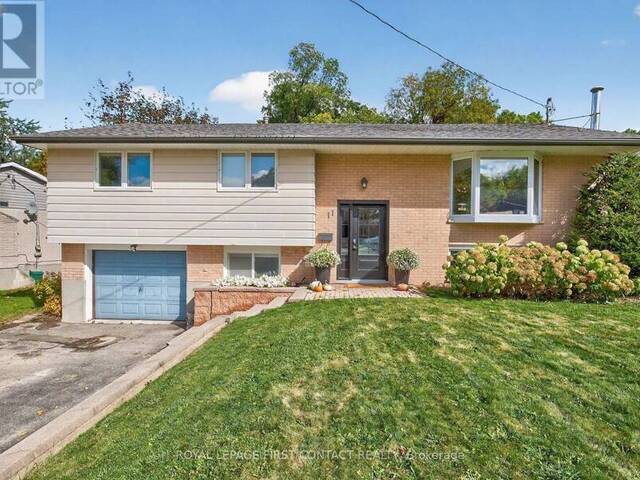 11 MACLAREN AVENUE Barrie Ontario, L4N 3Y1 - 4 Bedrooms Home For Sale
