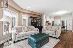 2121 PINEVALLEY CRESCENT | Oakville Ontario | Slide Image Ten