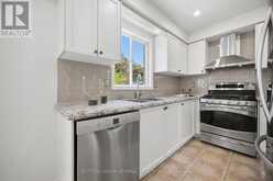 187 RED MAPLE ROAD | Richmond Hill Ontario | Slide Image Thirteen