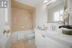 187 RED MAPLE ROAD | Richmond Hill Ontario | Slide Image Thirty-one