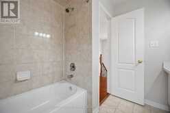 187 RED MAPLE ROAD | Richmond Hill Ontario | Slide Image Thirty-eight