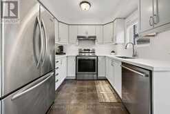 39 BOOTH STREET | Bradford West Gwillimbury Ontario | Slide Image Ten