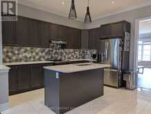230 PARADELLE DRIVE | Richmond Hill Ontario | Slide Image Ten