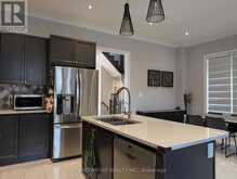 230 PARADELLE DRIVE | Richmond Hill Ontario | Slide Image Twelve
