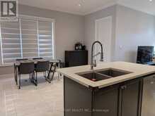 230 PARADELLE DRIVE | Richmond Hill Ontario | Slide Image Fourteen