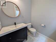 230 PARADELLE DRIVE | Richmond Hill Ontario | Slide Image Nineteen