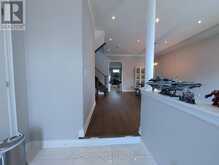 230 PARADELLE DRIVE | Richmond Hill Ontario | Slide Image Three