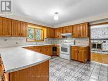 157 COON'S ROAD | Richmond Hill Ontario | Slide Image Seventeen