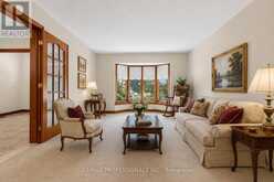 157 COON'S ROAD | Richmond Hill Ontario | Slide Image Nine