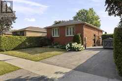 305 PARK STREET | Orillia Ontario | Slide Image Two