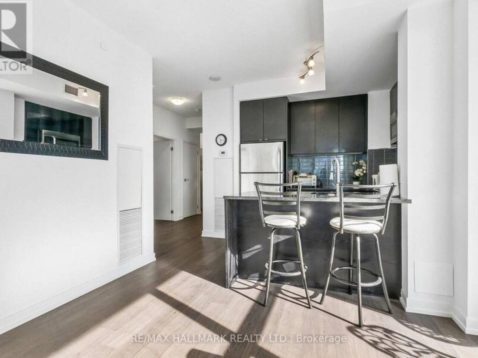 1212 - 98 LILLIAN STREET, Toronto, Ontario M4S 0A5