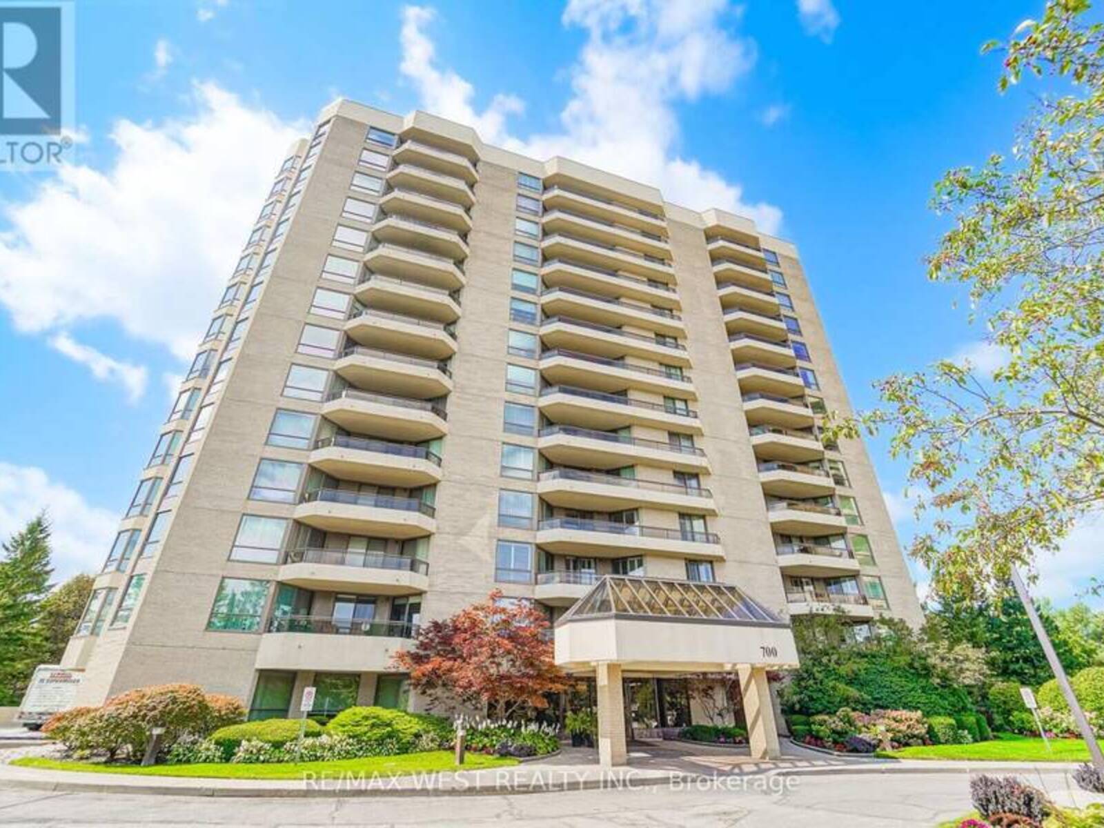 305 - 700 WILSON ROAD N, Oshawa, Ontario L1G 7T5
