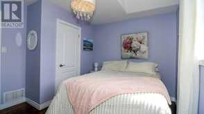 26 STAPLETON PLACE | Barrie Ontario | Slide Image Sixteen