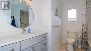 26 STAPLETON PLACE | Barrie Ontario | Slide Image Nineteen