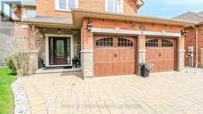 26 STAPLETON PLACE | Barrie Ontario | Slide Image Two