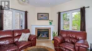 26 STAPLETON PLACE | Barrie Ontario | Slide Image Seven