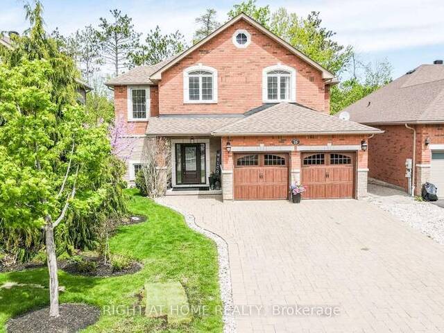 26 STAPLETON PLACE Barrie Ontario, L4N 5Z3 - 4 Bedrooms Home For Sale